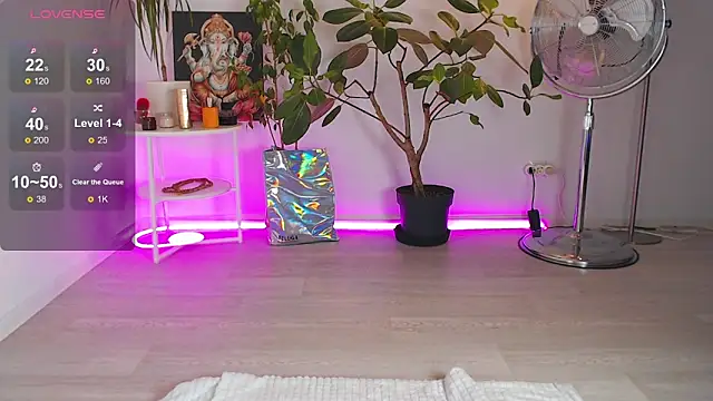 ChloeSummers online show from October 8, 2:54 pm