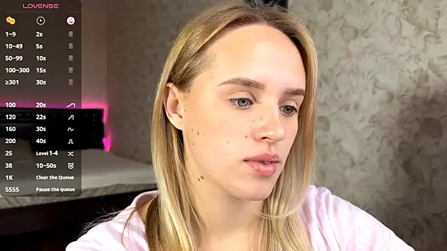 ElisabetLorney online show from October 20, 8:17 am