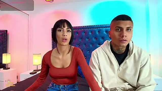 Snapshot of Damian_and_roxanne chatting on October 26, 12:55 pm Damian and roxanne online show from October 26, 12:55 pm