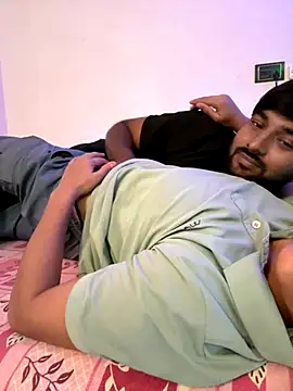 Snapshot of Naughty_couple_live chatting on October 26, 6:42 am Naughty couple live online show from October 26, 6:42 am