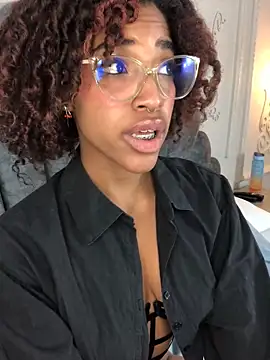 Charlotte-Novac online show from October 29, 3:04 pm