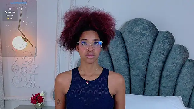 Charlotte-Novac online show from October 10, 3:50 pm