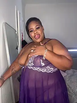 cinnabunnie22 online show from September 10, 3:28 am