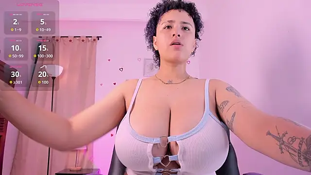 LiaaMoretzz online show from March 28, 8:58 am