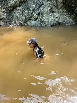 Eva Sue online show from October 18, 6:31 pm