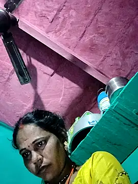 Snapshot of Pooja750 chatting on October 15, 10:56 pm Pooja750 online show from October 15, 10:56 pm