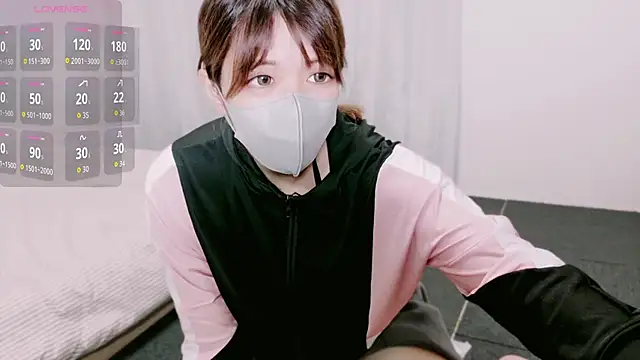 hinachuuu  D online show from October 20, 11:35 am