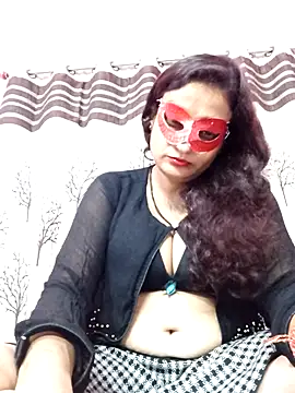 Snapshot of Gullapi chatting on October 4, 1:17 pm Gullapi online show from October 4, 1:17 pm