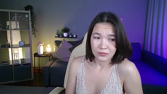 Snapshot of Halle_Berrry chatting on September 30, 2:01 pm Halle Berrry online show from September 30, 2:01 pm