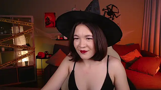 Snapshot of Halle_Berrry chatting on October 29, 2:20 pm Halle Berrry online show from October 29, 2:20 pm