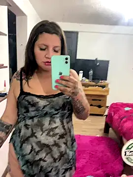 Snapshot of Isisflame chatting on September 23, 9:57 pm Isisflame online show from September 23, 9:57 pm