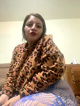 Snapshot of Isisflame chatting on October 1, 2:05 am Isisflame online show from October 1, 2:05 am