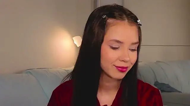 Snapshot of slyshypie chatting on September 17, 2:04 pm slyshypie online show from September 17, 2:04 pm