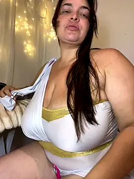 Snapshot of sarahreyess_11 chatting on September 26, 2:53 am sarahreyess 11 online show from September 26, 2:53 am