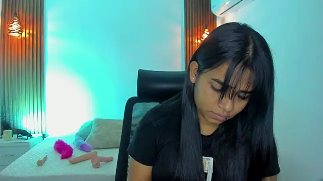 zoe evans5 online show from October 23, 11:49 am