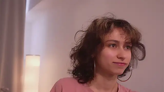 Snapshot of MimiLicks chatting on September 30, 8:31 am MimiLicks online show from September 30, 8:31 am