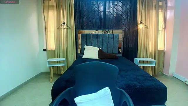 Honey Love   online show from September 17, 2:26 pm