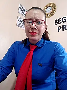 Snapshot of Hannah-colx chatting on October 18, 5:15 pm Hannah-colx online show from October 18, 5:15 pm