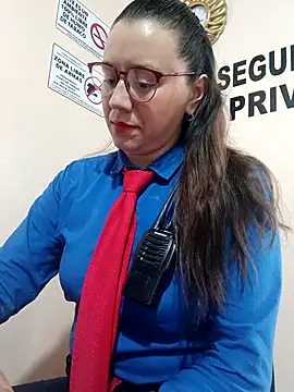 Snapshot of Hannah-colx chatting on October 19, 9:17 pm Hannah-colx online show from October 19, 9:17 pm