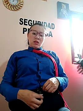 Snapshot of Hannah-colx chatting on September 18, 2:59 pm Hannah-colx online show from September 18, 2:59 pm