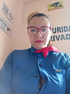 Snapshot of Hannah-colx chatting on September 24, 2:16 pm Hannah-colx online show from September 24, 2:16 pm