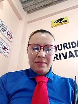 Snapshot of Hannah-colx chatting on September 19, 4:28 pm Hannah-colx online show from September 19, 4:28 pm