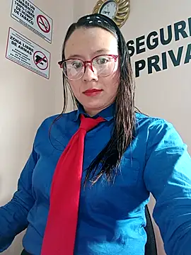 Snapshot of Hannah-colx chatting on October 22, 1:49 pm Hannah-colx online show from October 22, 1:49 pm