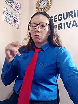 Snapshot of Hannah-colx chatting on October 26, 6:36 pm Hannah-colx online show from October 26, 6:36 pm