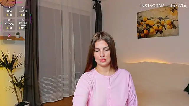 Cutie Lui  online show from September 13, 3:36 am