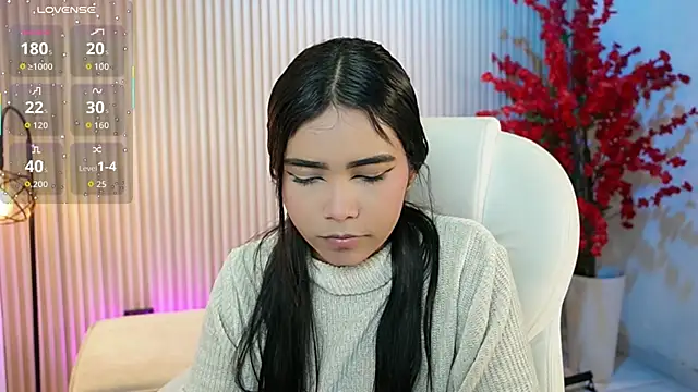 Snapshot of GiaNovak chatting on October 14, 11:57 am GiaNovak online show from October 14, 11:57 am