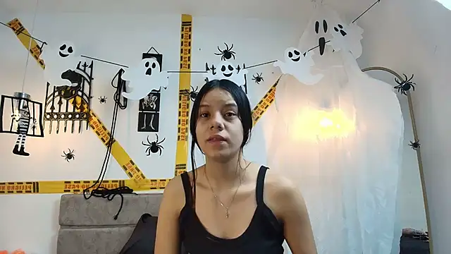 Snapshot of DannySamm chatting on October 31, 1:59 pm DannySamm online show from October 31, 1:59 pm