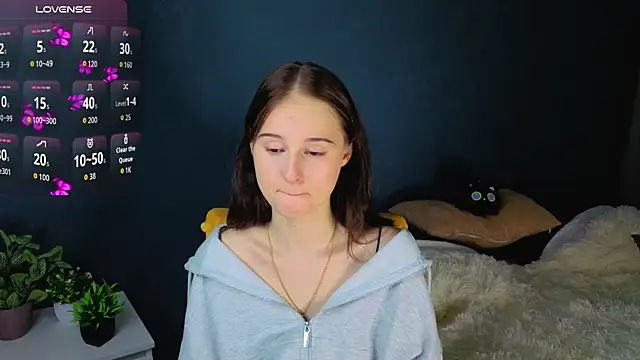 Mary Smitt online show from September 24, 8:08 pm