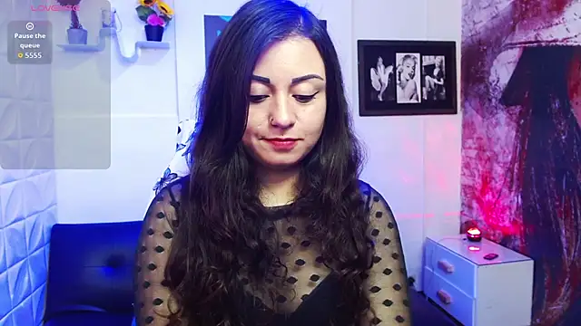 Snapshot of Eva_Roussell chatting on October 23, 4:24 pm Eva Roussell online show from October 23, 4:24 pm