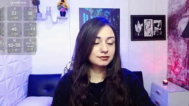 Snapshot of Eva_Roussell chatting on October 21, 2:32 pm Eva Roussell online show from October 21, 2:32 pm