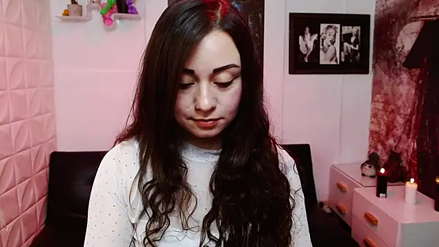 Eva Roussell online show from February 11, 3:24 pm