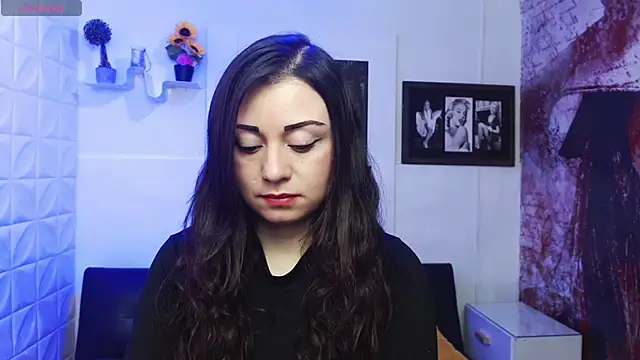 Snapshot of Eva_Roussell chatting on October 7, 2:43 pm Eva Roussell online show from October 7, 2:43 pm