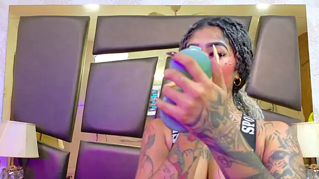 EmilieLake online show from February 18, 7:46 pm