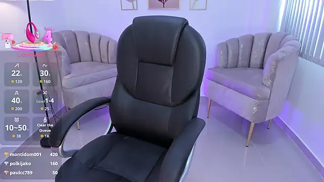 Snapshot of issi_loren chatting on October 20, 8:23 pm issi loren online show from October 20, 8:23 pm