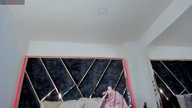 SusanaHenao online show from March 27, 4:08 pm