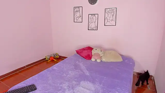 Snapshot of Valeri_13 chatting on October 11, 5:34 am Valeri 13 online show from October 11, 5:34 am