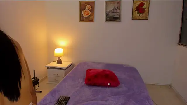 Snapshot of Valeri_13 chatting on October 23, 3:23 am Valeri 13 online show from October 23, 3:23 am