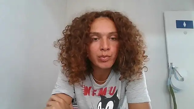 4petitosa online show from October 17, 7:06 pm