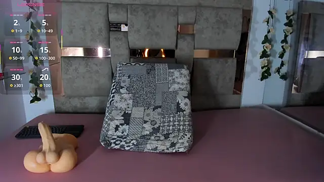 Snapshot of Natasha-Adams chatting on September 10, 10:10 pm Natasha-Adams online show from September 10, 10:10 pm