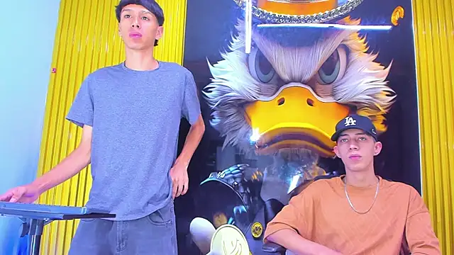 luisc bigcock  online show from September 12, 8:05 pm