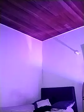 Snapshot of _paulaaa chatting on September 24, 10:42 pm paulaaa online show from September 24, 10:42 pm