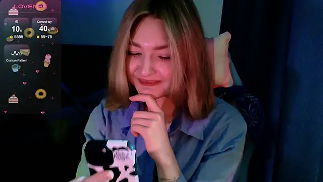 Snapshot of cute1stranger chatting on September 21, 8:35 am cute1stranger online show from September 21, 8:35 am