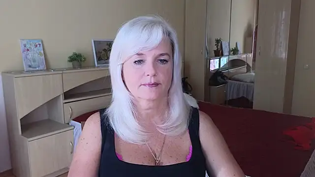 Snapshot of Vina_Vision chatting on September 26, 10:13 am Vina Vision online show from September 26, 10:13 am