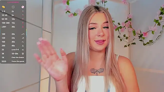 Snapshot of AliaBuerstatte chatting on September 30, 7:41 pm AliaBuerstatte online show from September 30, 7:41 pm