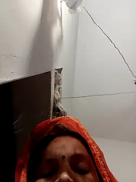 Snapshot of Payal950 chatting on October 2, 12:59 am Payal950 online show from October 2, 12:59 am