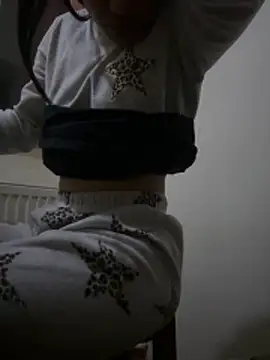 StrapPink online show from March 17, 9:30 pm